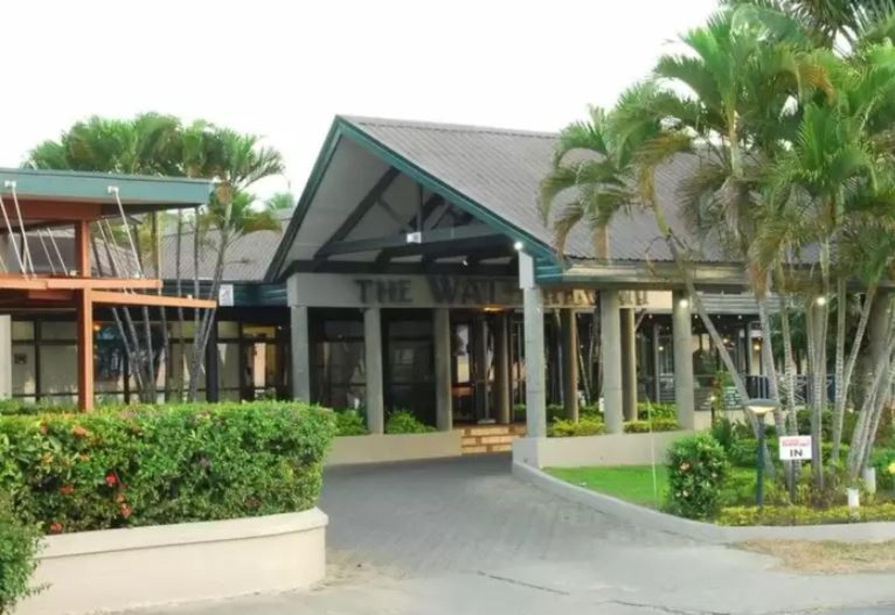 לאוטוקה Tanoa Waterfront Hotel מראה חיצוני תמונה