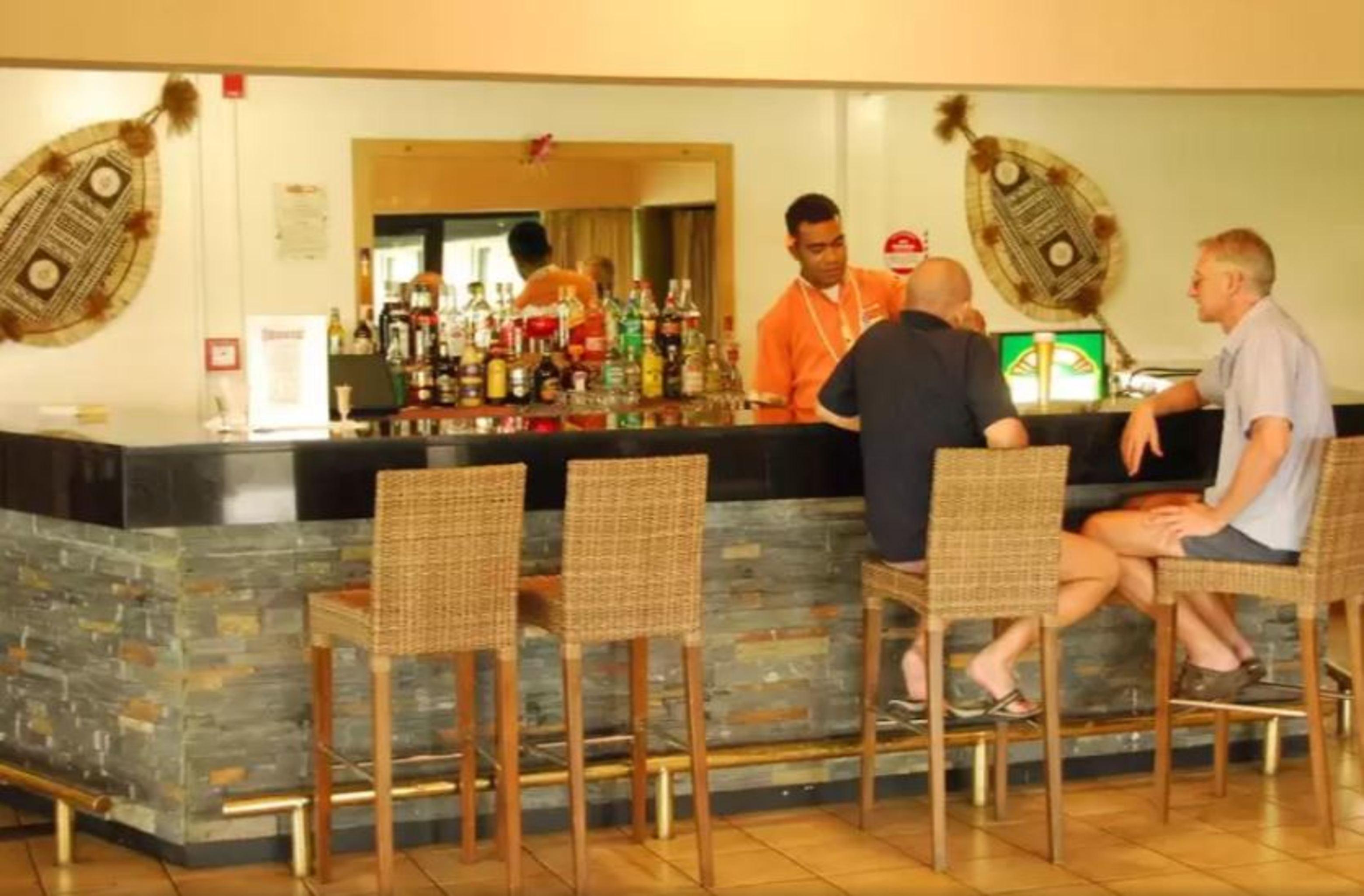 לאוטוקה Tanoa Waterfront Hotel מראה חיצוני תמונה