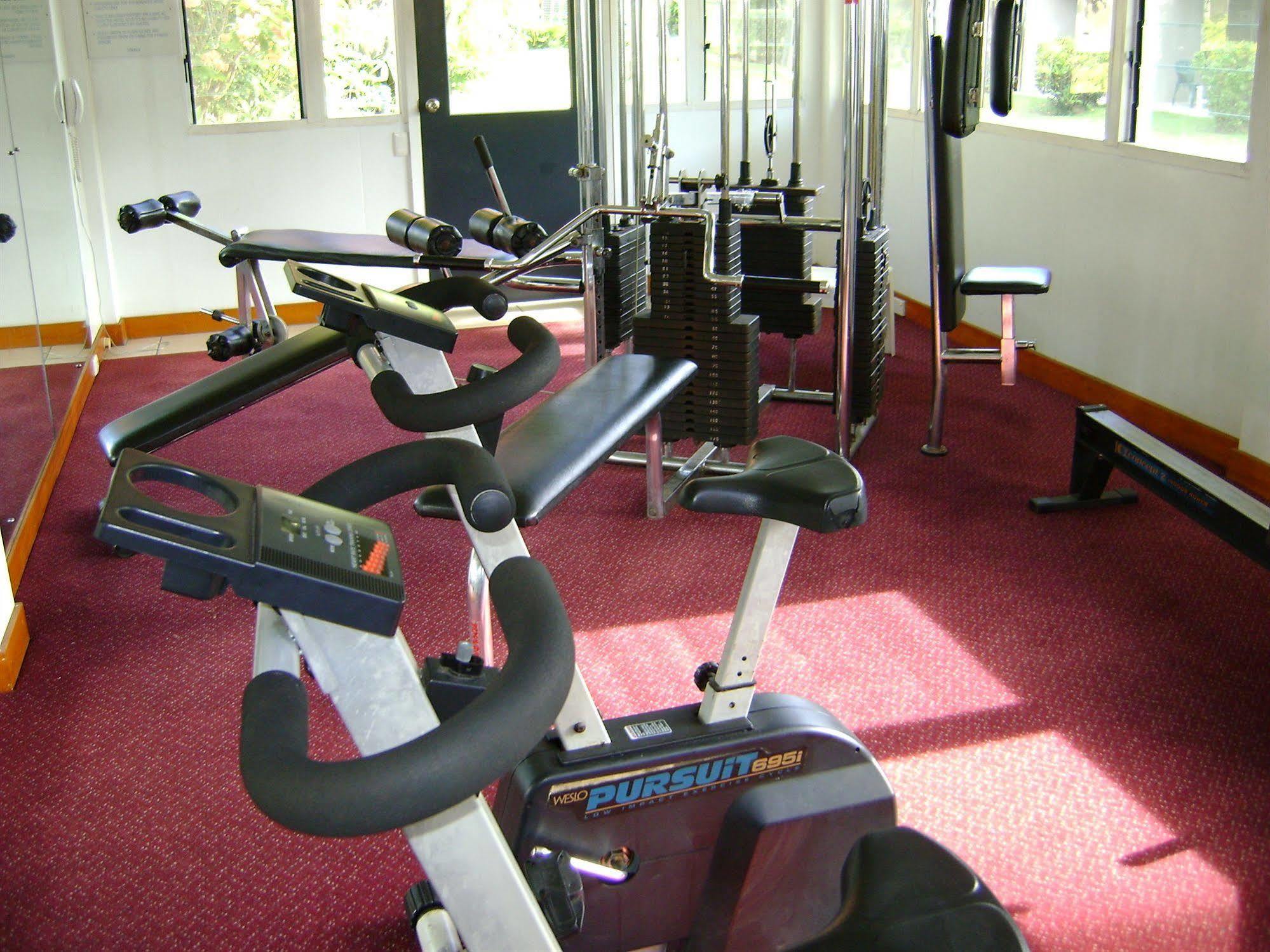 לאוטוקה Tanoa Waterfront Hotel מראה חיצוני תמונה