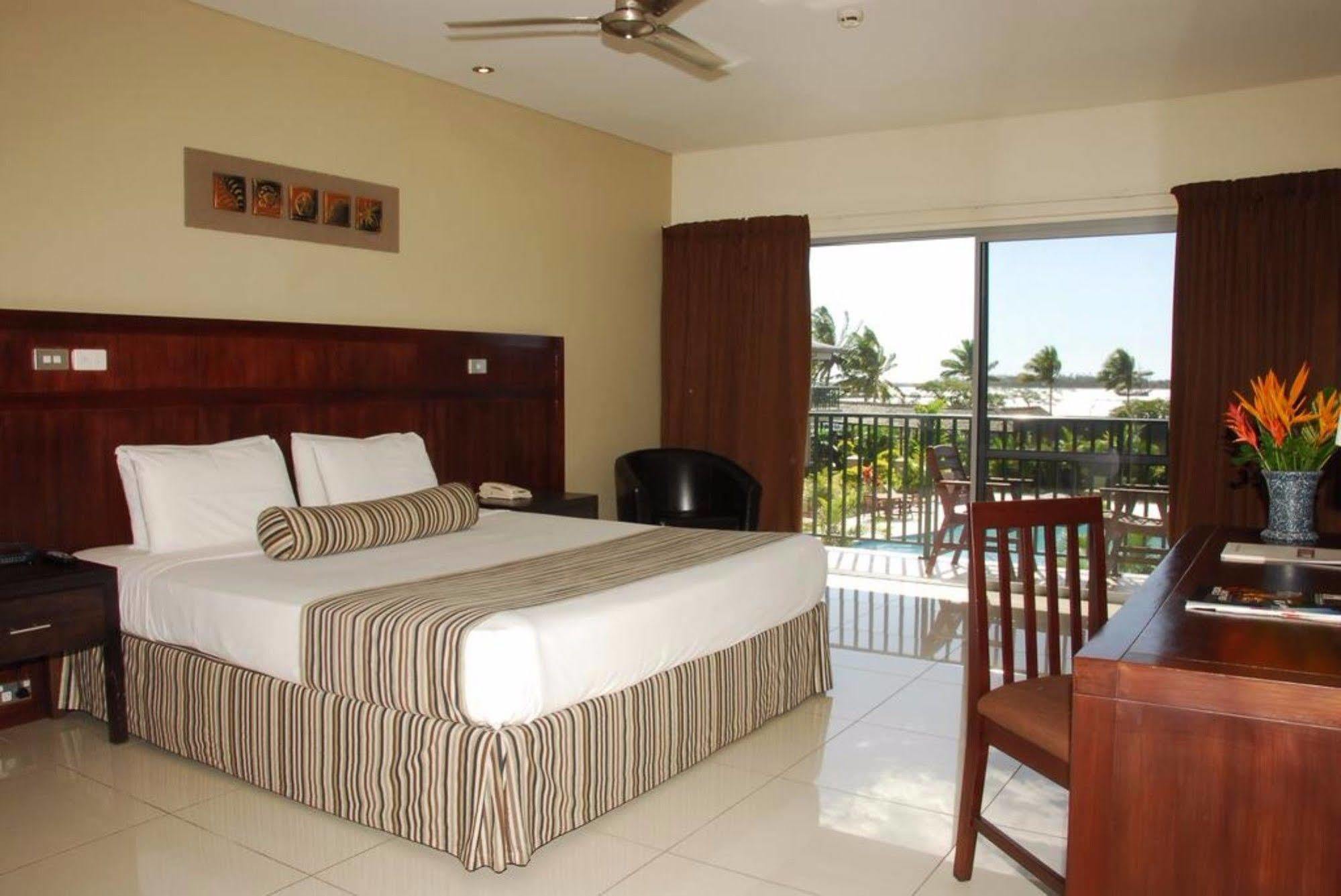 לאוטוקה Tanoa Waterfront Hotel מראה חיצוני תמונה