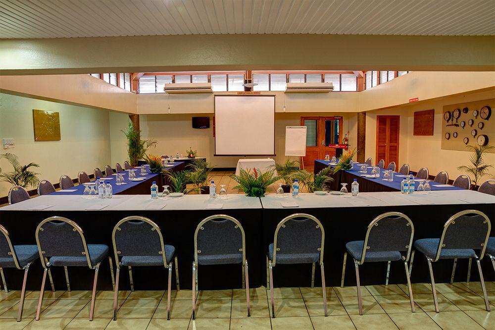 לאוטוקה Tanoa Waterfront Hotel מראה חיצוני תמונה