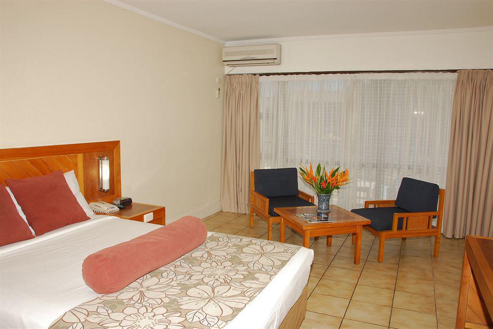 לאוטוקה Tanoa Waterfront Hotel מראה חיצוני תמונה